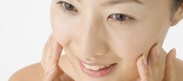 更年期前後のスキンケアは今まで以上に入念に!