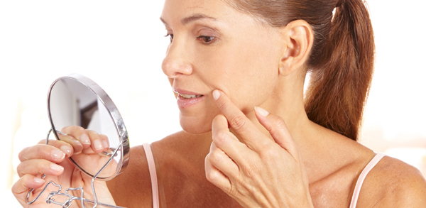 ほうれい線予防のために心がけたい3つの生活習慣