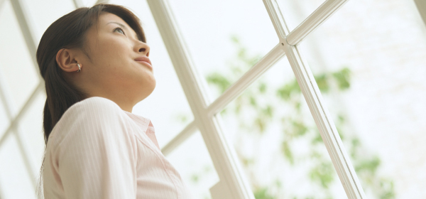 くすみがちな春の肌におすすめのスキンケアを紹介！