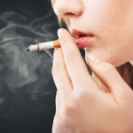 活性酸素が老化を進める？ タバコが肌に与える3つの悪影響